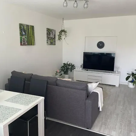 In And Super Easy To Airport And Center And A Private Free Parking * Helsinki
