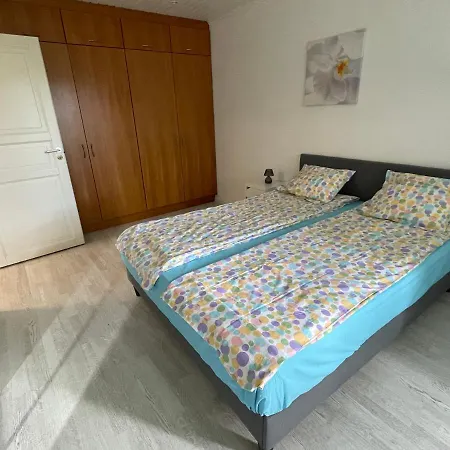 Helsinki, Private Free Parking, Super Easy To Centre And Airport 아파트