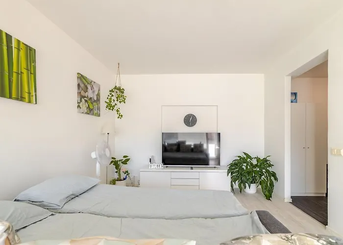 Helsinki, Private Free Parking, Super Easy To Centre And Airport 公寓 *