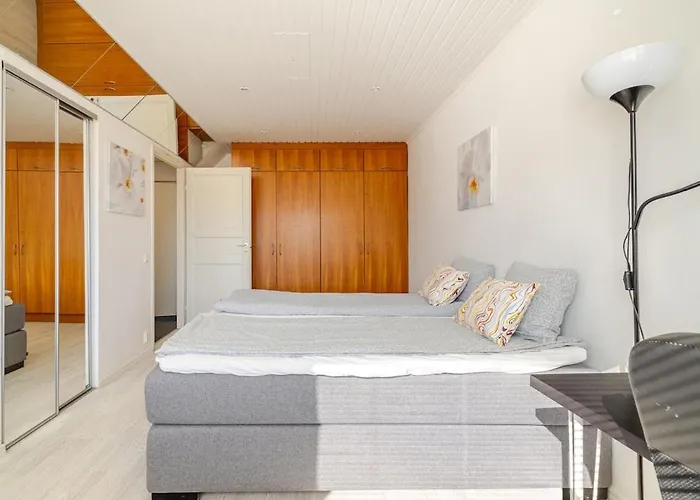 Helsinki, Private Free Parking, Super Easy To Centre And Airport アパート