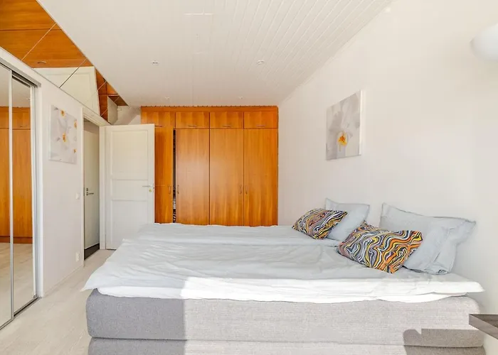 Lägenhet Helsinki, Private Free Parking, Super Easy To Centre And Airport Helsingfors