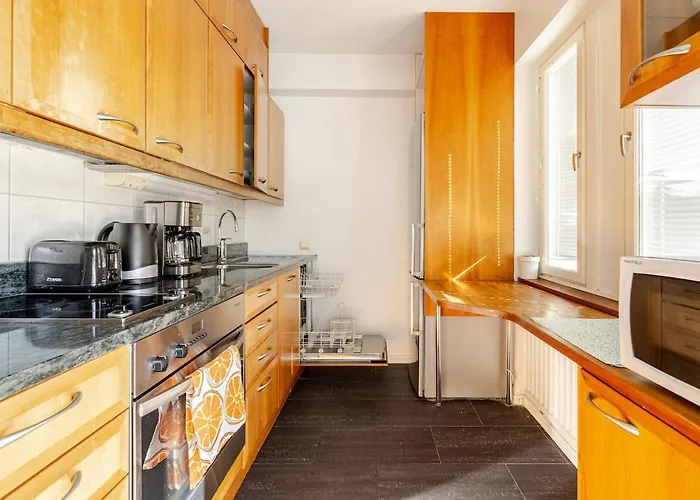 Lägenhet Helsinki, Private Free Parking, Super Easy To Centre And Airport Helsingfors