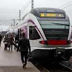 아파트 Helsinki, Private Free Parking, Super Easy To Centre And Airport 헬싱키
